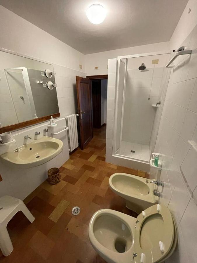 Casa Dei Lecci Apartment Foligno Bagian luar foto