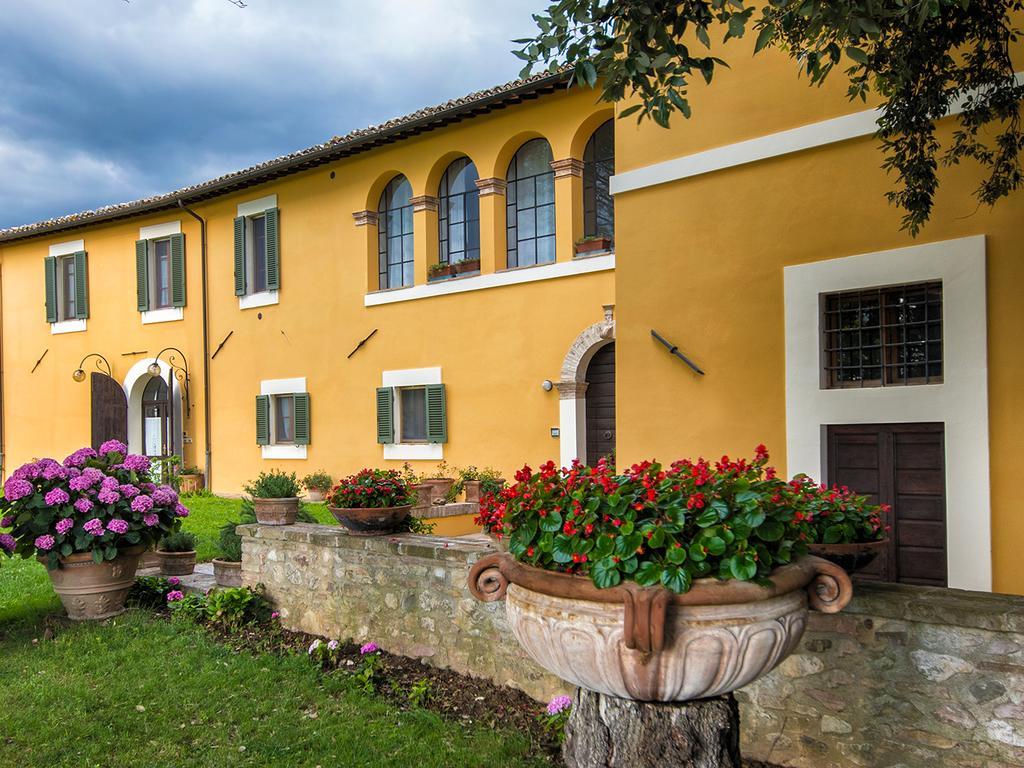 Casa Dei Lecci Apartment Foligno Bagian luar foto