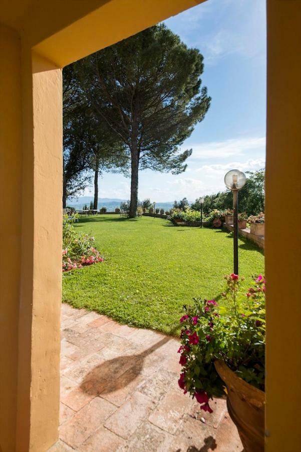 Casa Dei Lecci Apartment Foligno Bagian luar foto