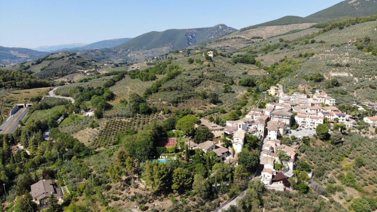 Casa Dei Lecci Apartment Foligno Bagian luar foto
